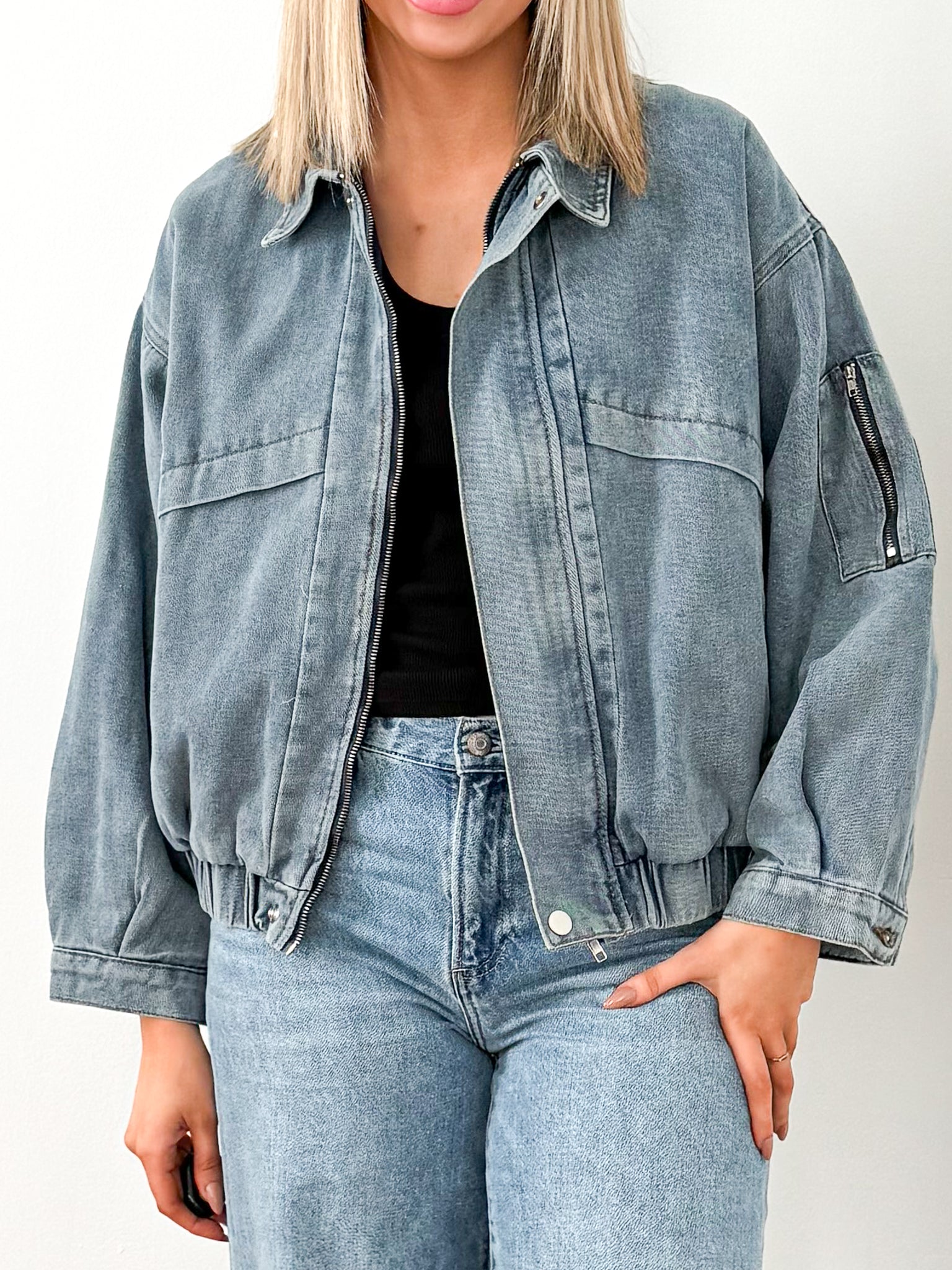 Which Denim jacket would look good on a Pure Dramatic? : r/Kibbe