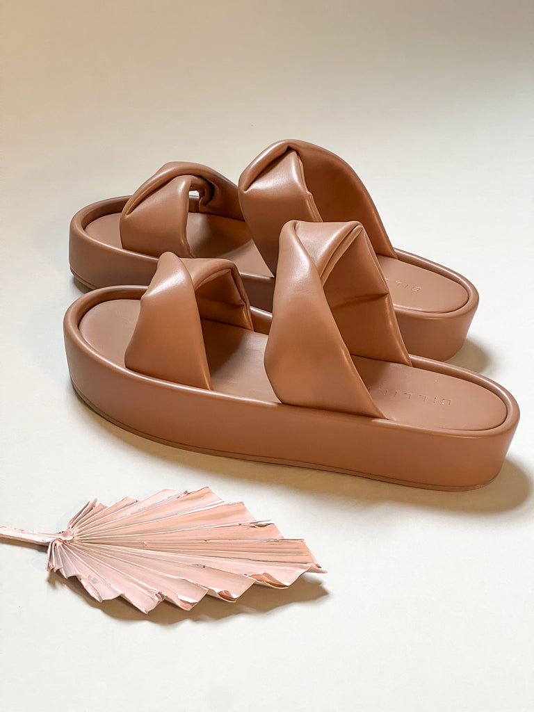 Women's leather cross strap flat sandals - CC047 | Carlo Cecchini